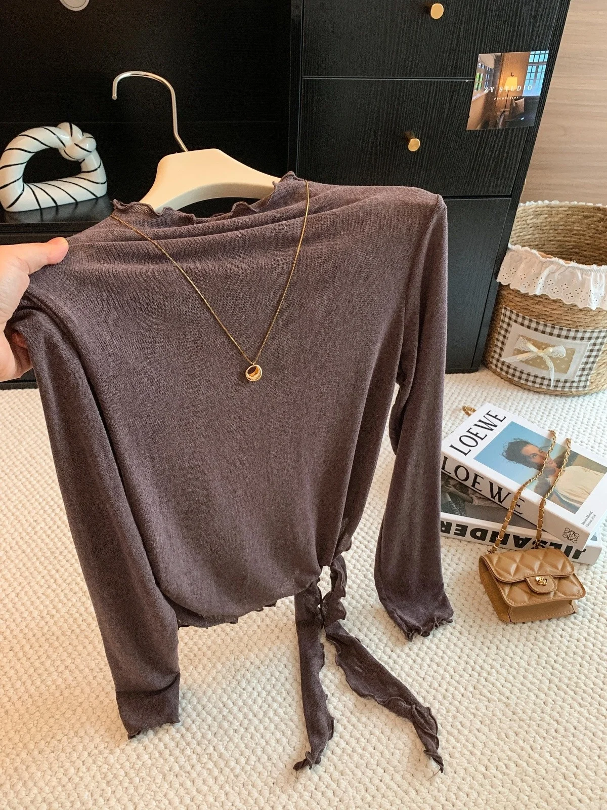 Casual Korean Style Women's Long Sleeve T-Shirt Bottom Binding Design Spring Autumn Fashion Top with Cuff Detailing