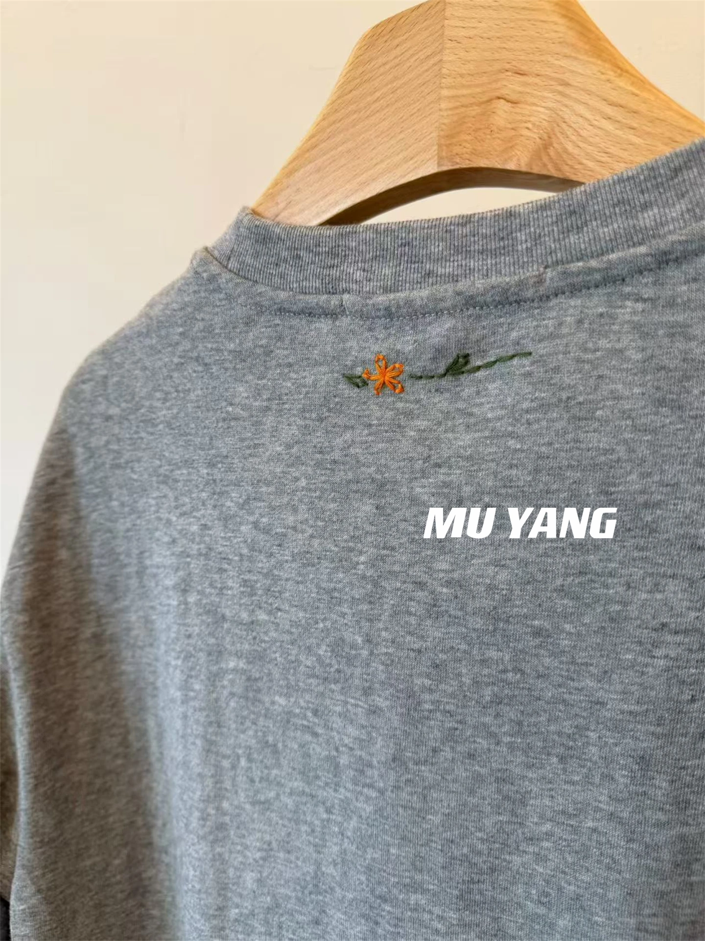 여성용 긴팔 티셔츠 면 겨울 벨벳 하이넥 리브드 방축성 도시 텍스처 세탁 가능 클린핏 오피스