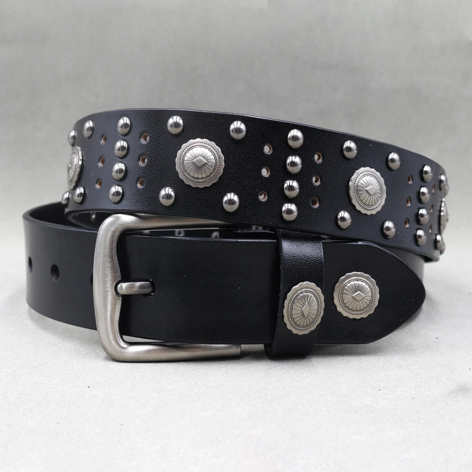 High Quality Metal Rivet Cowboy Round Nails Belt Top Grain Genuine Leather Cowskin Men Belt Punk Rivet Jeans Belts For Men