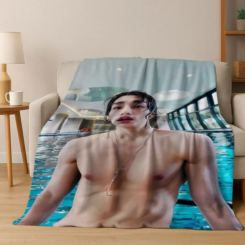 3D-Druck Streunende Kinder Kpop Star Hyunjin Flanelldecke Weiche warme Decke für Schlafzimmer Wohnzimmer Bett Reisen Camping Picknick Geschenk