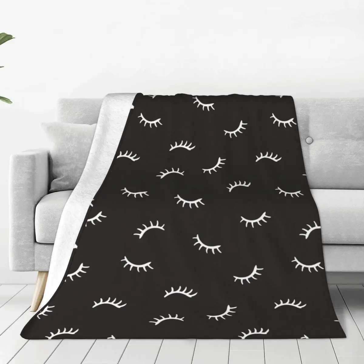 Eyelash Blanket Velvet Print Beauty Glam Closed Eyes Portable Ultra-Soft Throw Blanket for Bedding Outdoor Bedding Throws