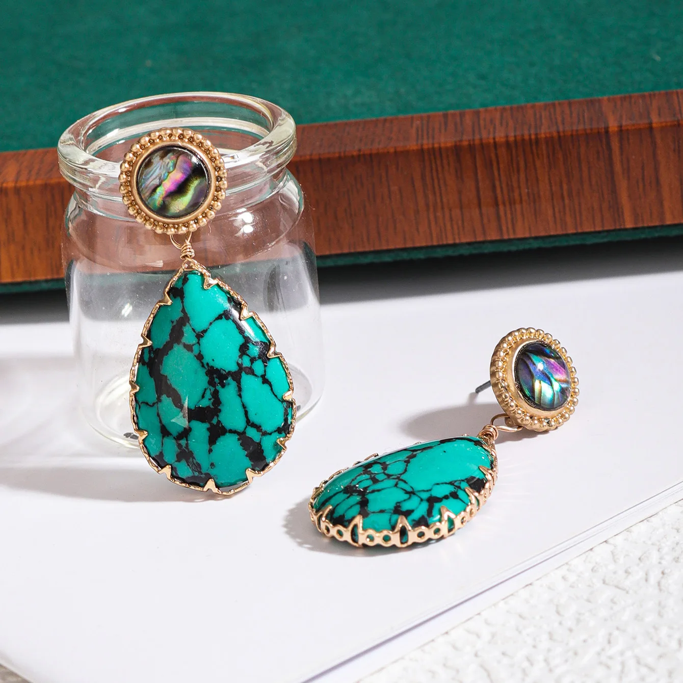 HUANZHI Vintage Green Natural Stone Pendant Earring Personality Shell Drop Party Jewelry for Women Girls 2024 New