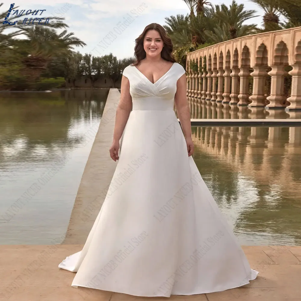 LAYOUT NICEB Plus Size Spaghetti Straps Wedding Dresses Backless Sleeveless Satin Bride Gown Back Buttons Vestidos De Novia 2024