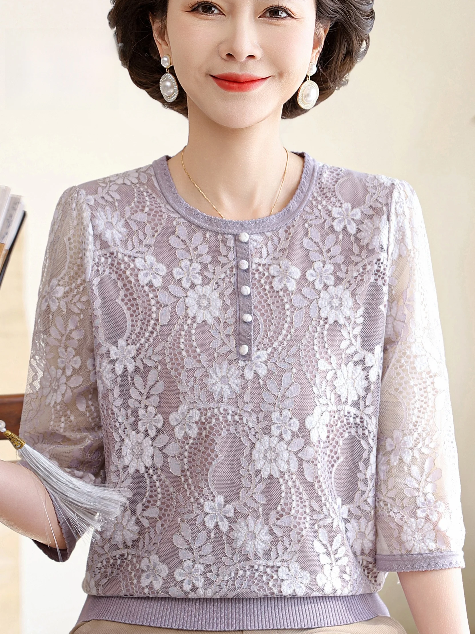 Zomer T-shirt met kanten split - Women Fashion Over 60 recensie en prijs