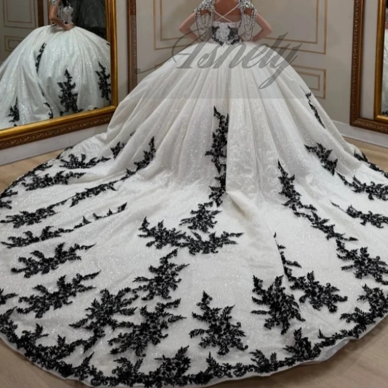 

Роскошные мексиканские белые, черные свадебные платья, бальное платье с аппликацией из бисера, свадебное платье со шлейфом, Vestido De xv Quinceanera, новинка для выпускного вечера