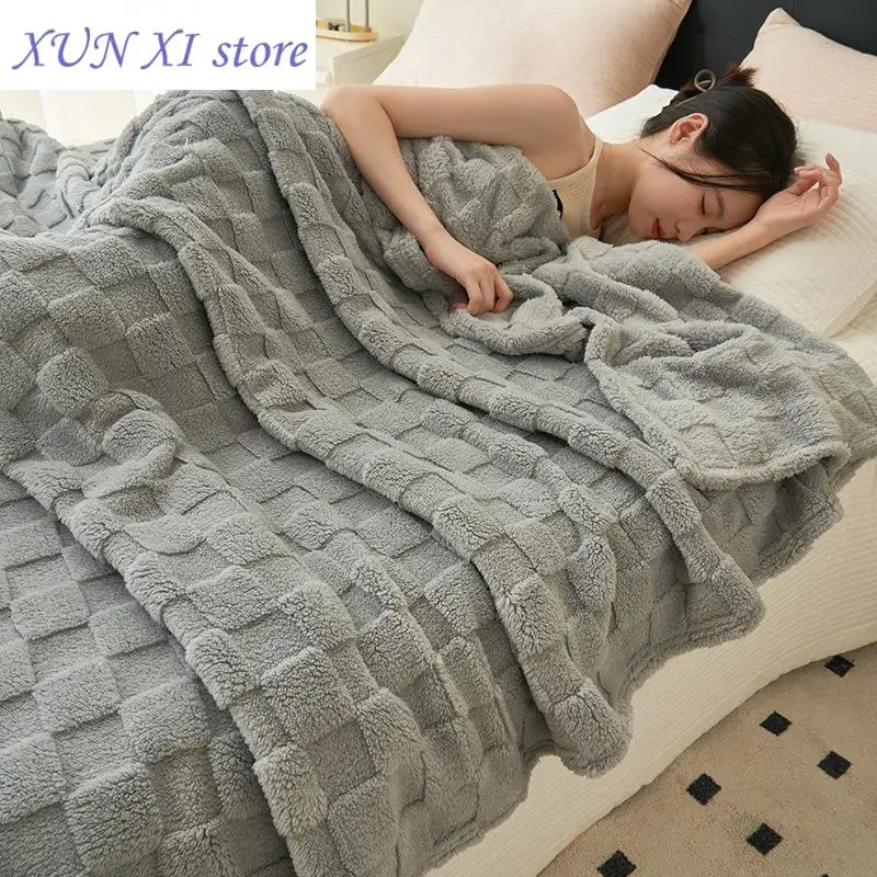 New Waffle plush multifunctional blanket, high weight Farai plush milk plush Beibei plush warm blanket, winter