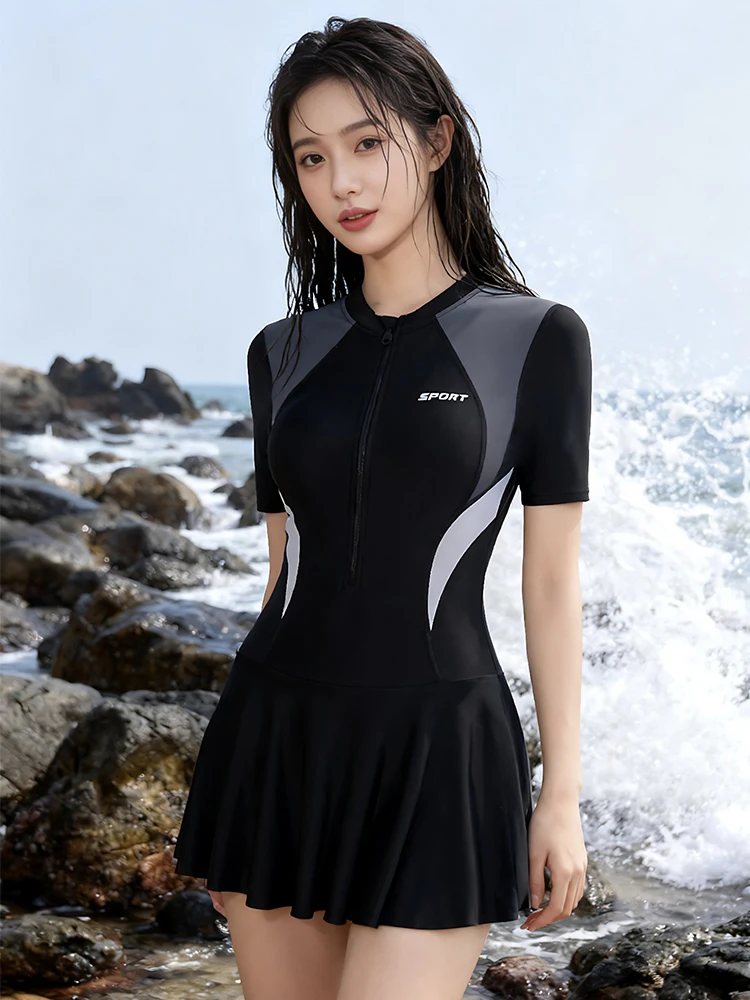 

Новый женский купальник больших размеров 2025 года для термальных источников, из высокоэластичного нейлона и лайкры, с круглым вырезом и коротким рукавом