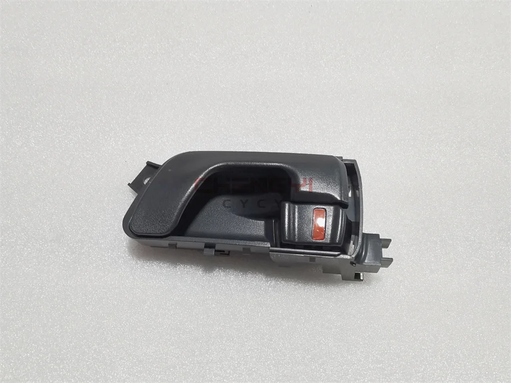 Door Inner Handle For Mitsubishi Carisma Colt Fto Mirage Pajero IO Mini H76W H77W MR380387 MR380388 MR393472