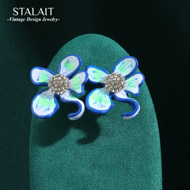 

Vintage Rhinestones Enamel Ribbon Clover Stud Earrings for Women Blue Accessories Antique Jewelry New Arrival Korean 2025
