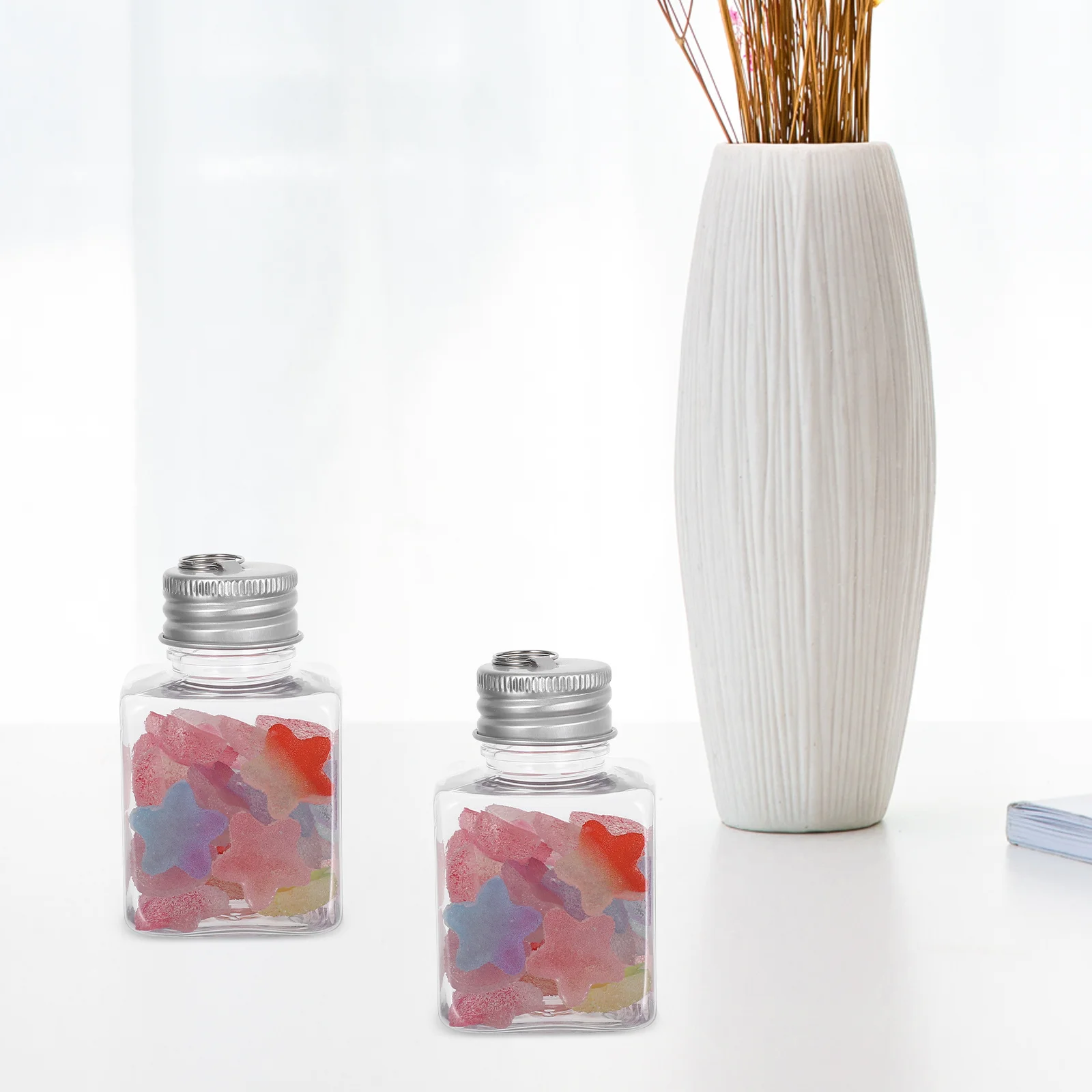 

24Pcs Clear Square Plastic Bottles Hanging Loop Caps 50ml Fillable Candy Juice Jar Christmas Booze Balls DIY Holiday Decoration