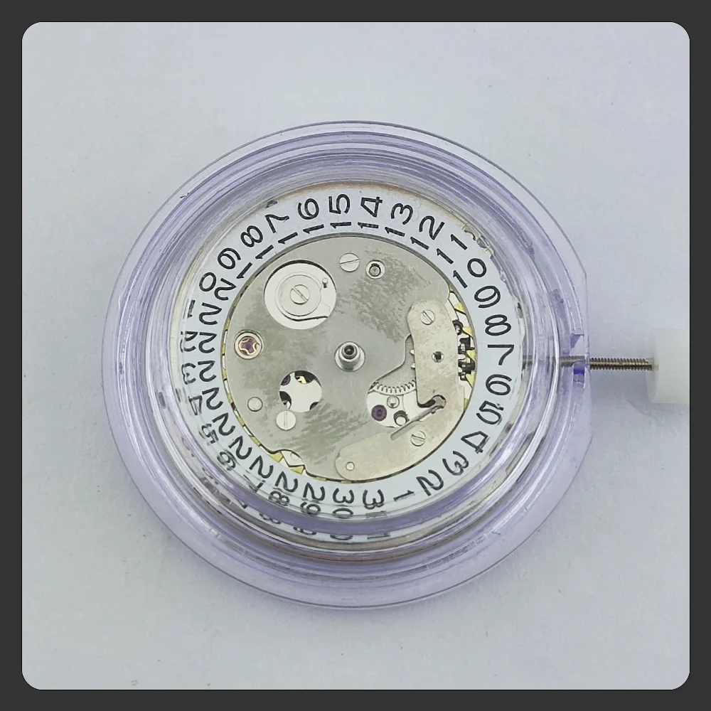 35 movement made in China can replace the Japanese original NH35 movement 3 o'clock movement watch automatic mechanical movement