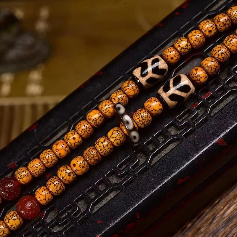 Natural aged material with cracks, Star and Moon Bodhi , Buddhist prayer beads, multi-strand bracelet, nine-eyed Dzi bead p