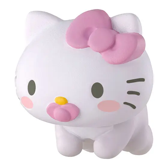 BANDAI Sanrio Action Figures Model Hug The Data Cable Cinnamoroll Kuromi Pompompurin Melody Gashapon Genuine Collect Ornaments