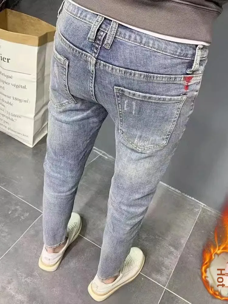 

Retro Trendy Men's Light Blue Jeans Embroidered Fce Trim Fit Korean Sle Winter Casual Stand Fit Elastic Cuffed Pants