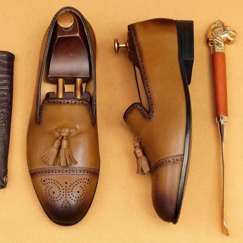 Luxury Gentleman Dress Shoe Men Business Office Handmade Tassel Braided Loafer Shoes Men Wedding Moccasins