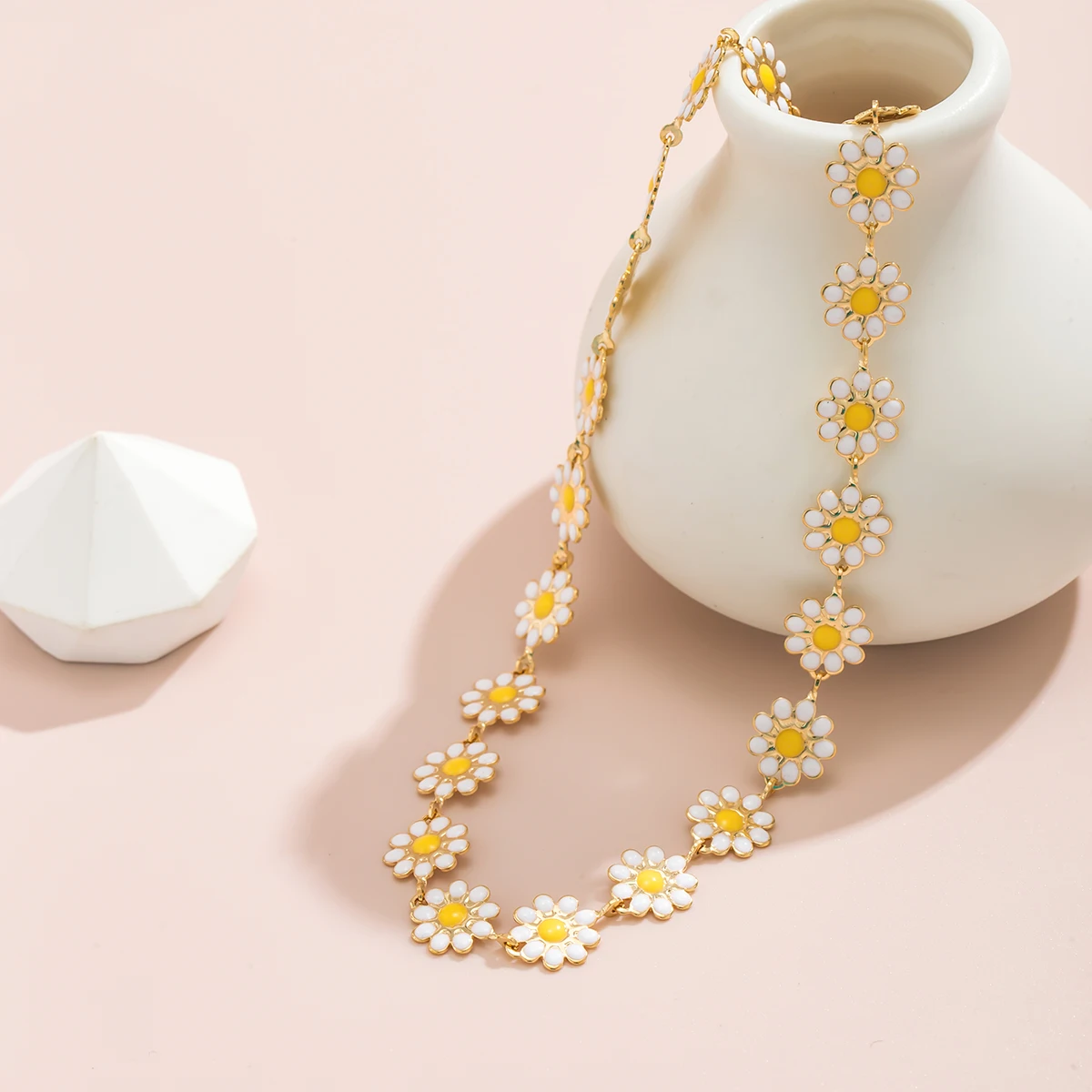 Kpop Flower Daisy Clavicle Chain Necklace for Women Wed Summer Sweet Short Choker Fashion Statement Jewelry Gift Y2K Accessories image 6