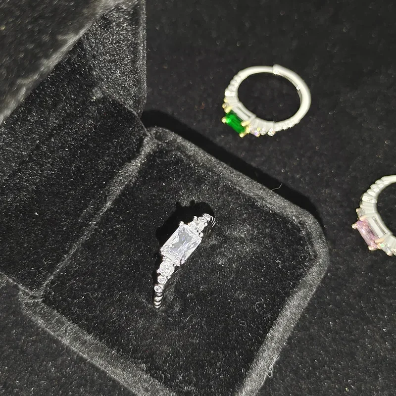 MDL مويسانيتي نمط خمر تصميم مدمج بسيط خاتم فاخر 18 كيلو مايكرو مجموعة تألق الأخضر الإسبنيل الدائري