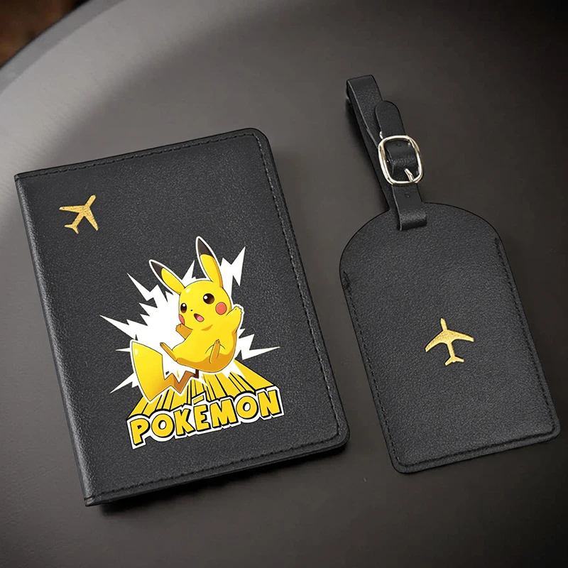 قطعتان من حامل جواز السفر بنمط بيكاتشو ومجموعة علامات الأمتعة، أساسيات السفر من جلد البولي يوريثان للجنسين، ملحقات السفر للعودة إلى المدرسة