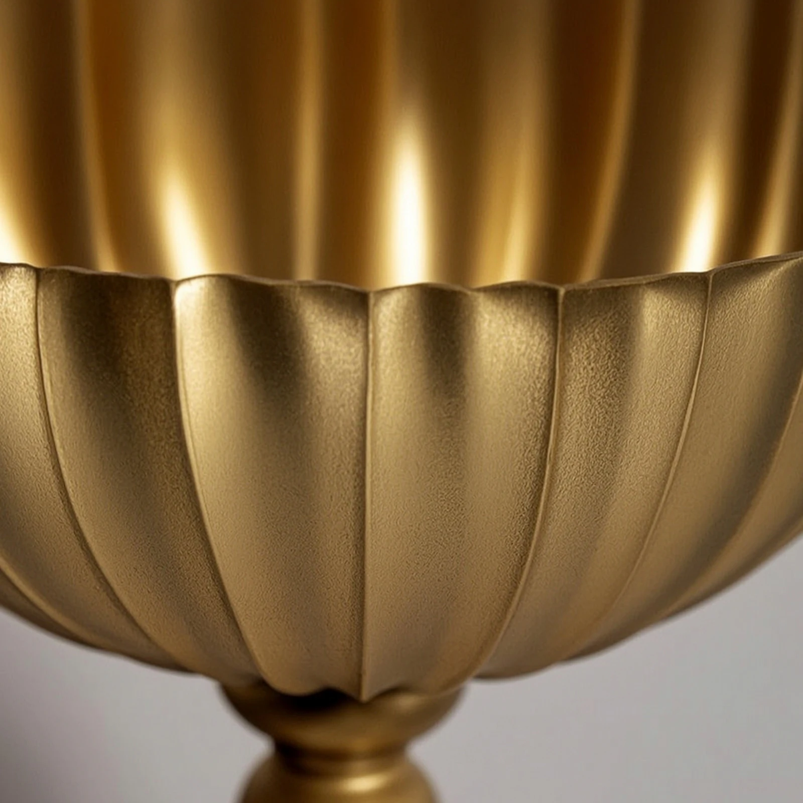 Metal Vase with Fluted Bowl Elegant Goblet Vase Flower Arrangement Bowl Urn-Style Small for Event Decorators, Table Centerpiece