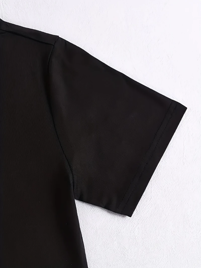 تي شيرت Sanrio Kuromi بنمط كرتوني مطبوع برقبة دائرية وأكتاف مصنوع من القطن الخالص، بلوزة مريحة وفضفاضة بأكمام قصيرة