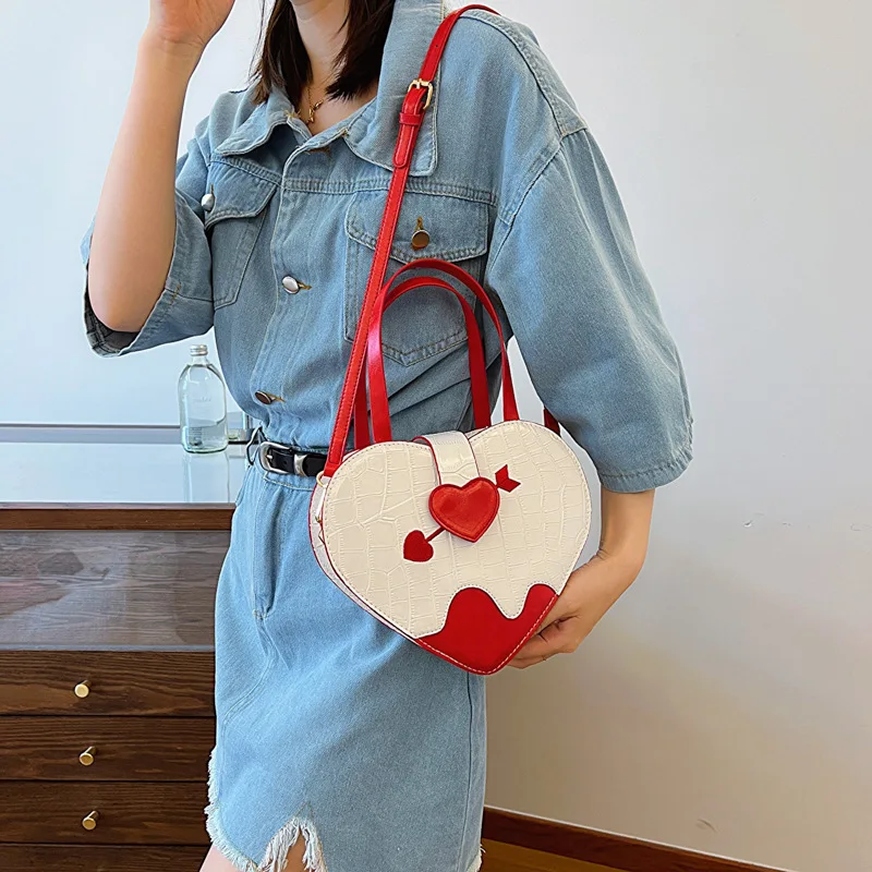 

​​Geometric Heart Shape Clutch Bag Women Artisan Structured Purse Distressed Leather Park Playdate Chic Essential​​