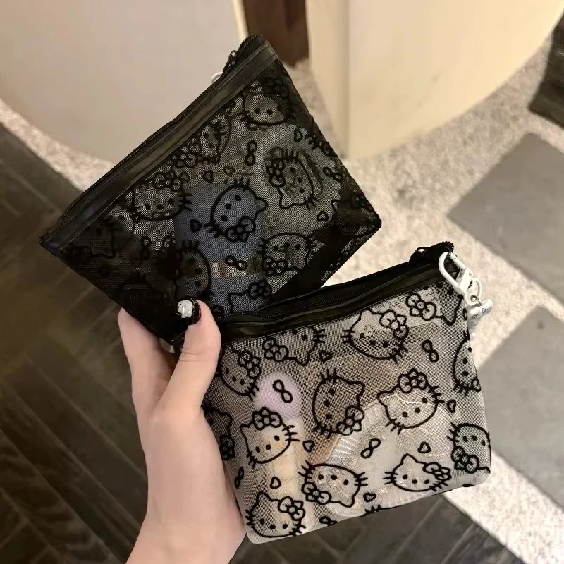 

Новинка 2025 года, цилиндрический пенал Hello Kitty из сетчатого материала, сумка для хранения кистей для макияжа для девочек, детский пенал-стойка