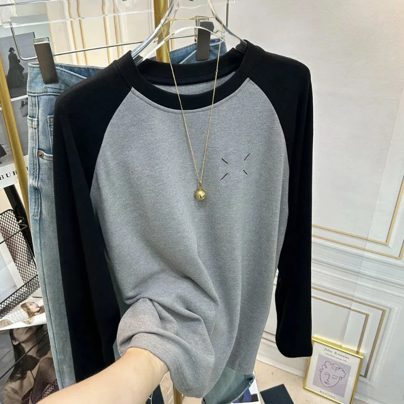 De Rong Base Shirt Women Contrasting Color Shoulder Korean Loose and Slim Double-sided Velvet Casual Long Sleeved T-shirt Tops