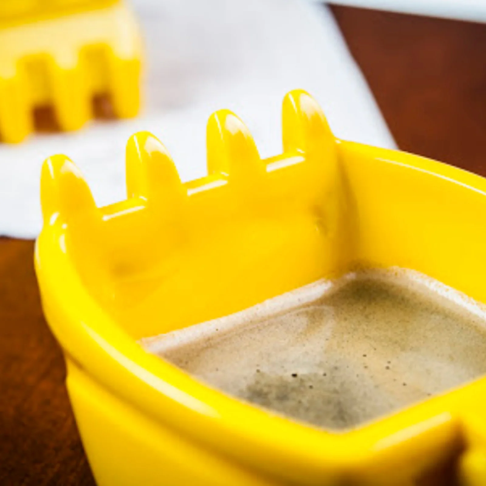 340ml Novel Ceramics Mugs Excavator Bucket Model Coffee Mug With Spade Shovel Spoon For Dessert Funny Mugs Cake Cup Gift Canecas