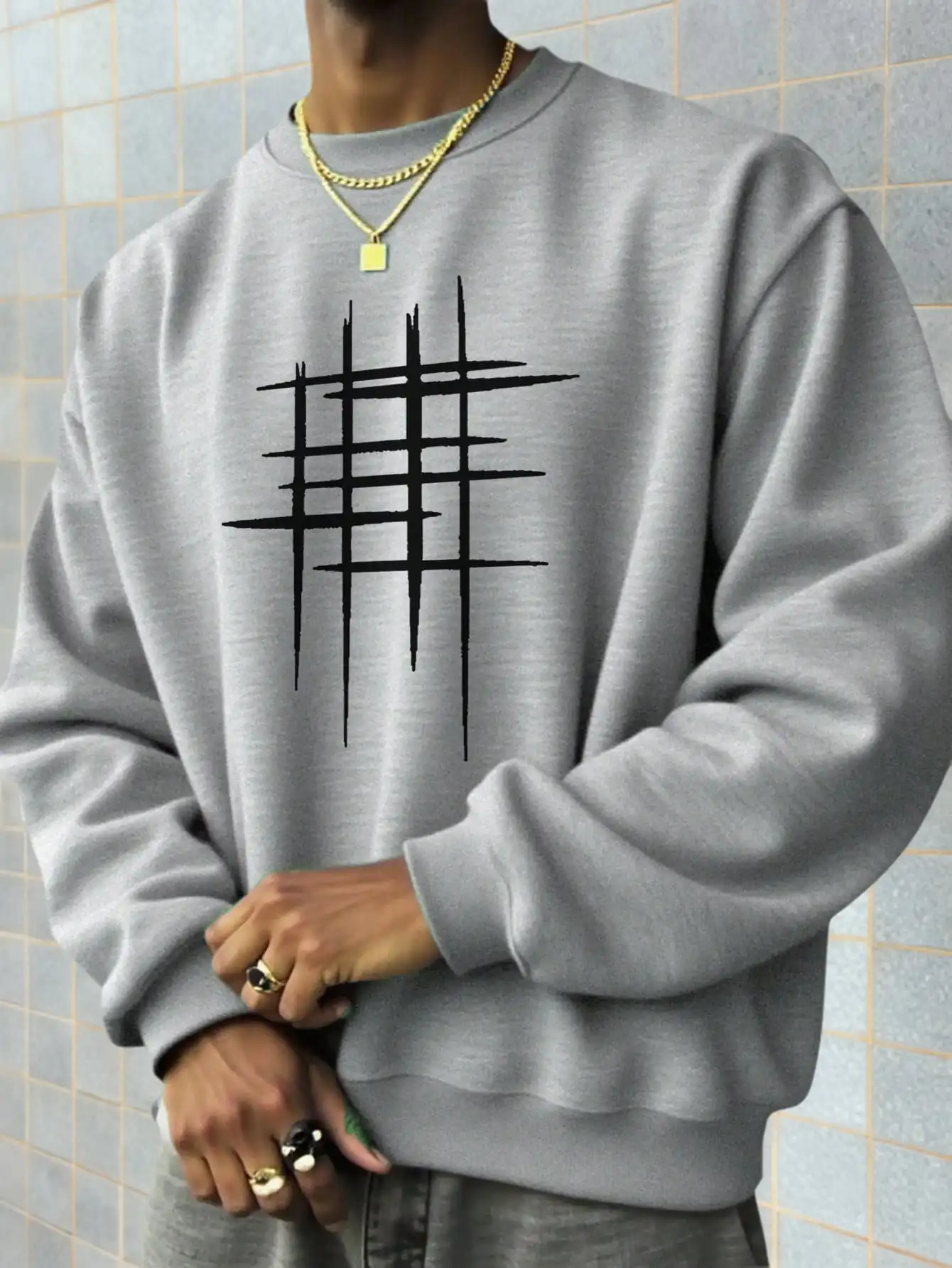 

Men's Gray Abstract Grid Line Print Crew Neck Sweatshirt for Casual Wear