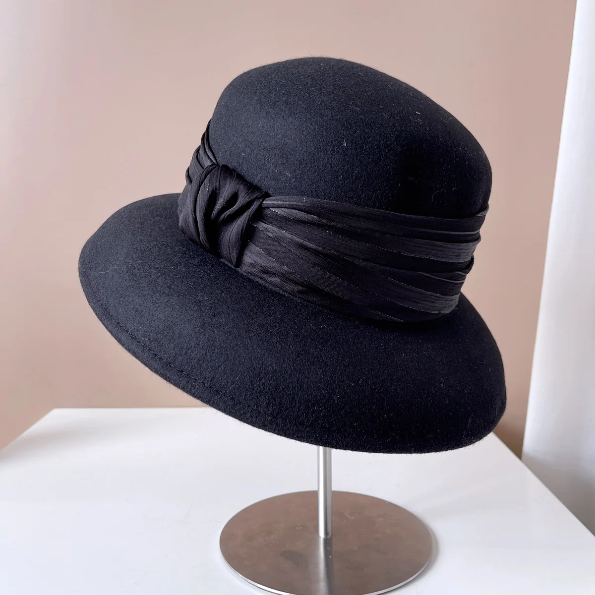 100% French vintage wool lampshade hat Ladies fashion pleated tulle bow top hat Elegant Hepburn style basin hat