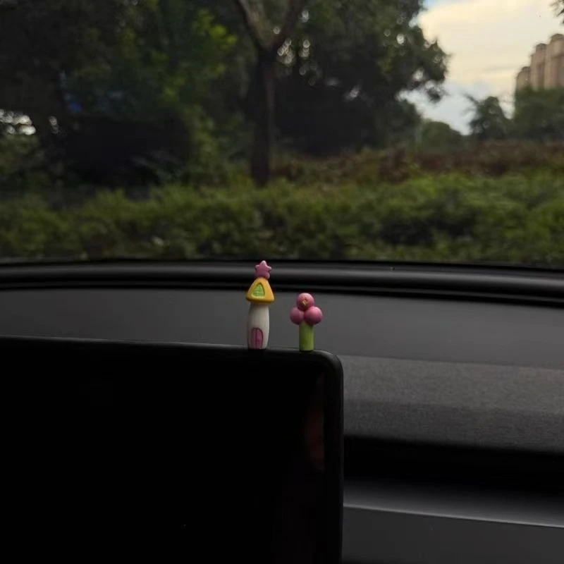 Cartoon Style Vehicle Decor，Cute Dashboard and Motorcycle Ornament，Travel Buddy，Playful Screen Top Accent