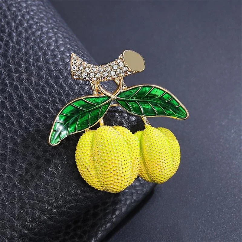 1Pc Lovely Durian Brooch for Men Women Exquisite Durian Fruit Pins Trendy Accessories Party Summer Holiday Gift 2026