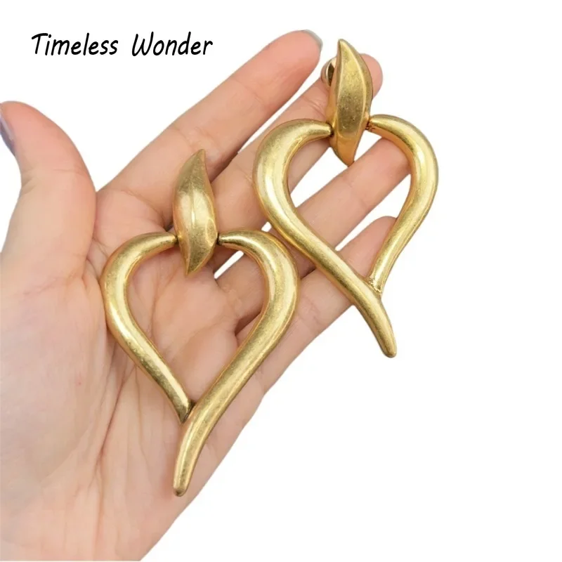 

Timeless Wonder Retro Geo Heart Stud Earrings for Women Designer Jewelry Punk Luxury Trendy Runway Rare Vintage 6376