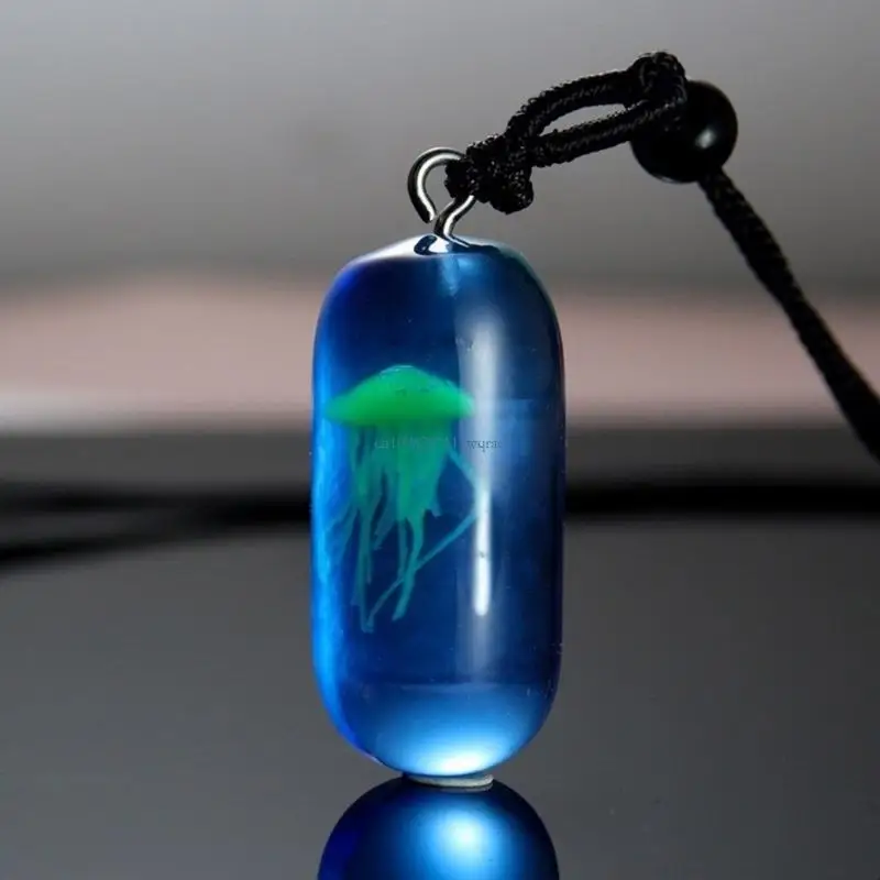 Artistics Jellyfish Necklace Offering Comfort and Styles for Ocean Themed Looks