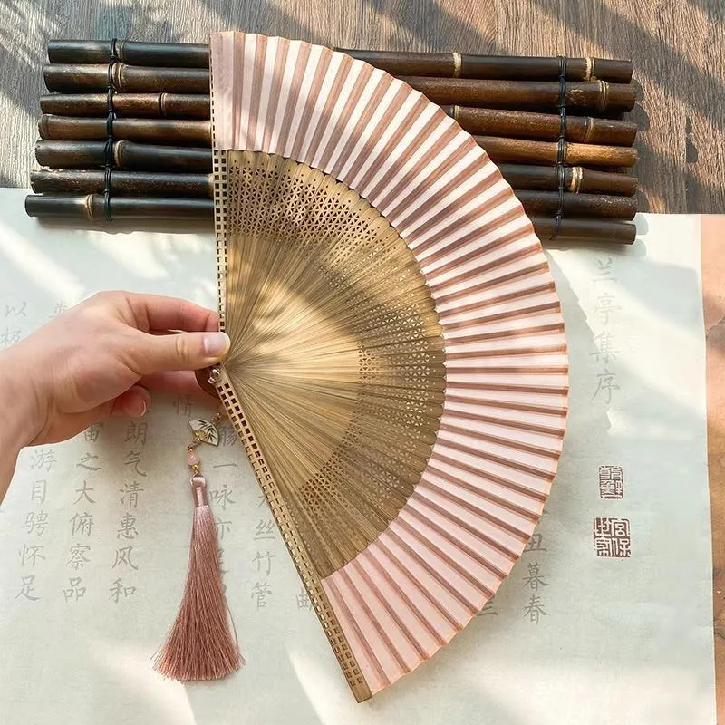 Antique Solid Color Folding Fan Hollowed Bamboo Portable Hanfu Photo-taking Props Dance Party Dressing Gown Fan Dance Party - Image 3