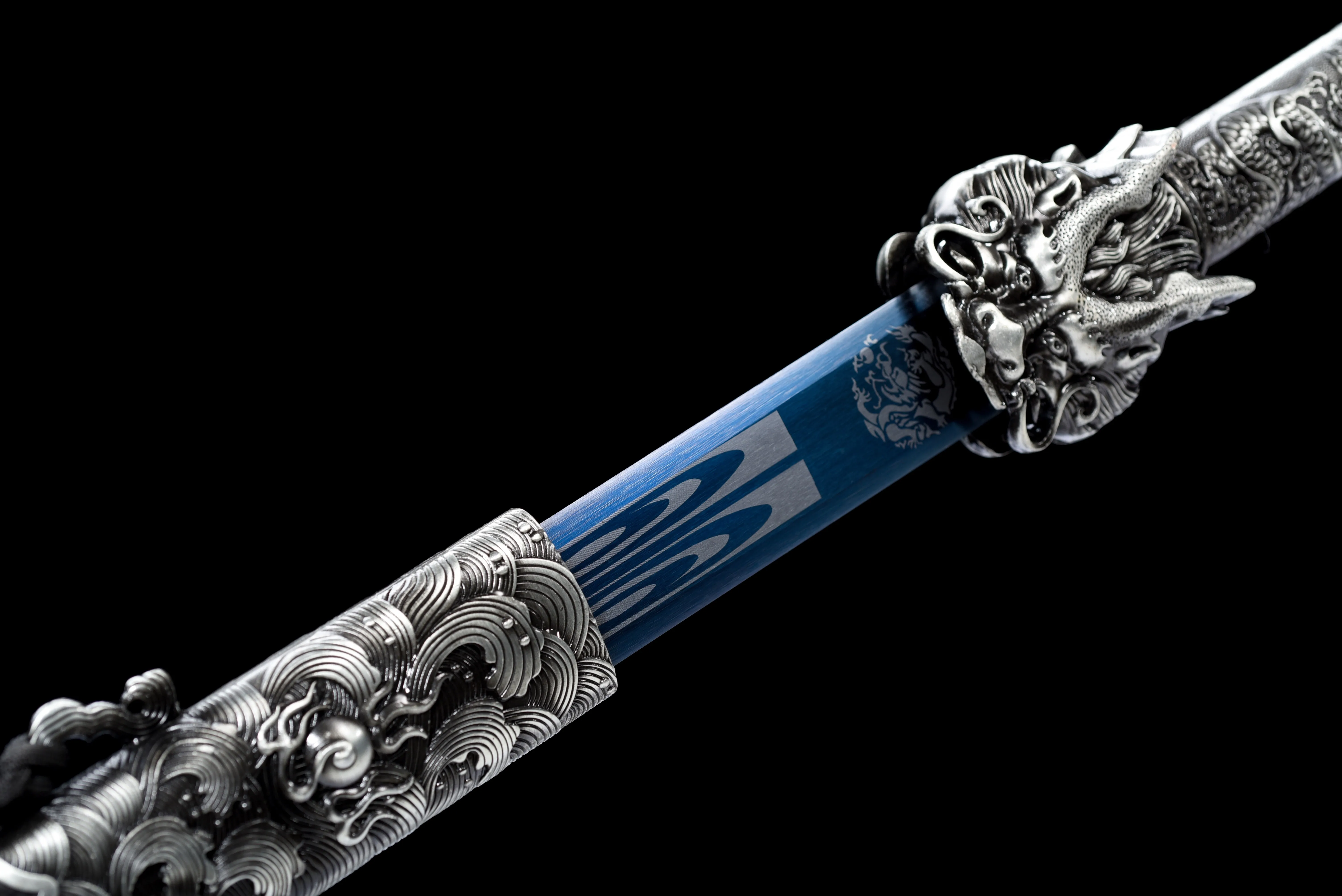 Medieval Silver Dragon King Hero Sword, combat preparation, sharp fighting weapons, Templar Knight katana, full-handled blue