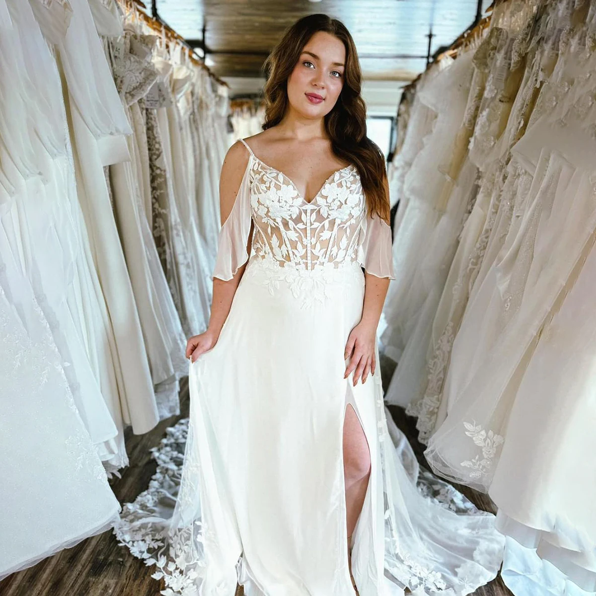 Vestido de novia de talla grande con sobrepeso personalizado, tirantes finos, apliques, paneles superiores transparentes, abertura larga, vestidos de novia con cuentas de gasa