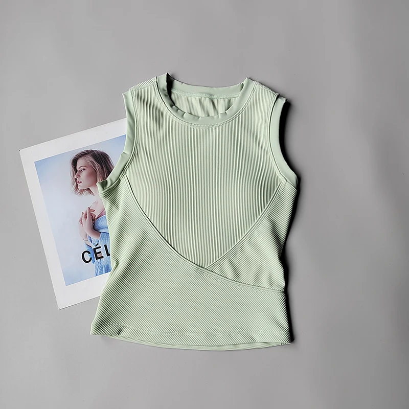 Yoga-Sportweste im neuen Stil, BHs für Frauen, schmaler kurzer Stil mit Brustpolster, schnell trocknender ärmelloser Fitnessanzug für Yoga. – Detail 11
