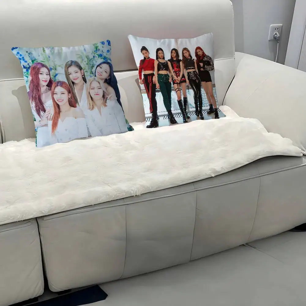 KPOP Group-I-ITZYS Pillow Cushion Cover Pillowcase Living Room Sofa Home Decor Customized
