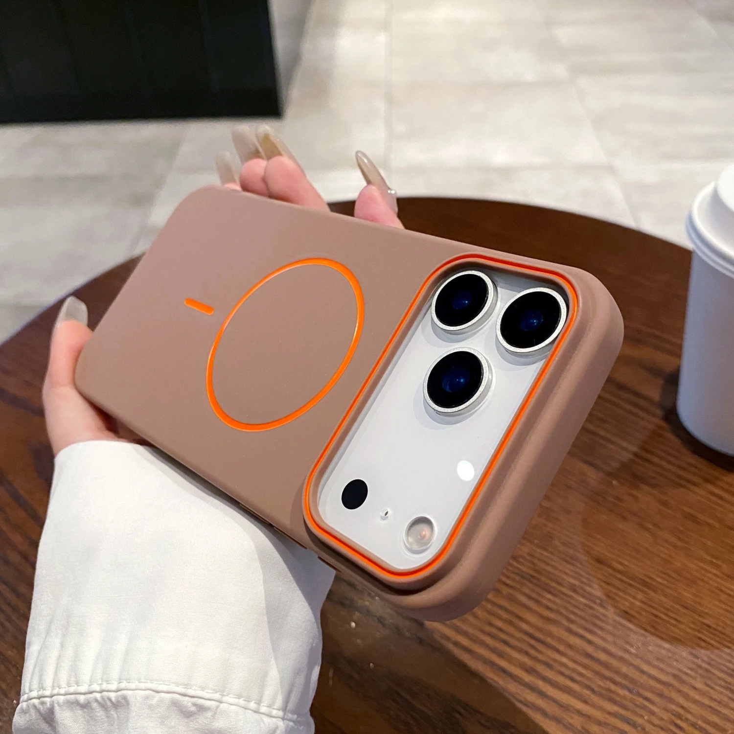 Luxuriöse magnetische matte weiche Handyhülle für iPhone 17 16E 15 14 13 12 11 Pro Max Air stoßfeste Magsafe Wireless Charging Cover