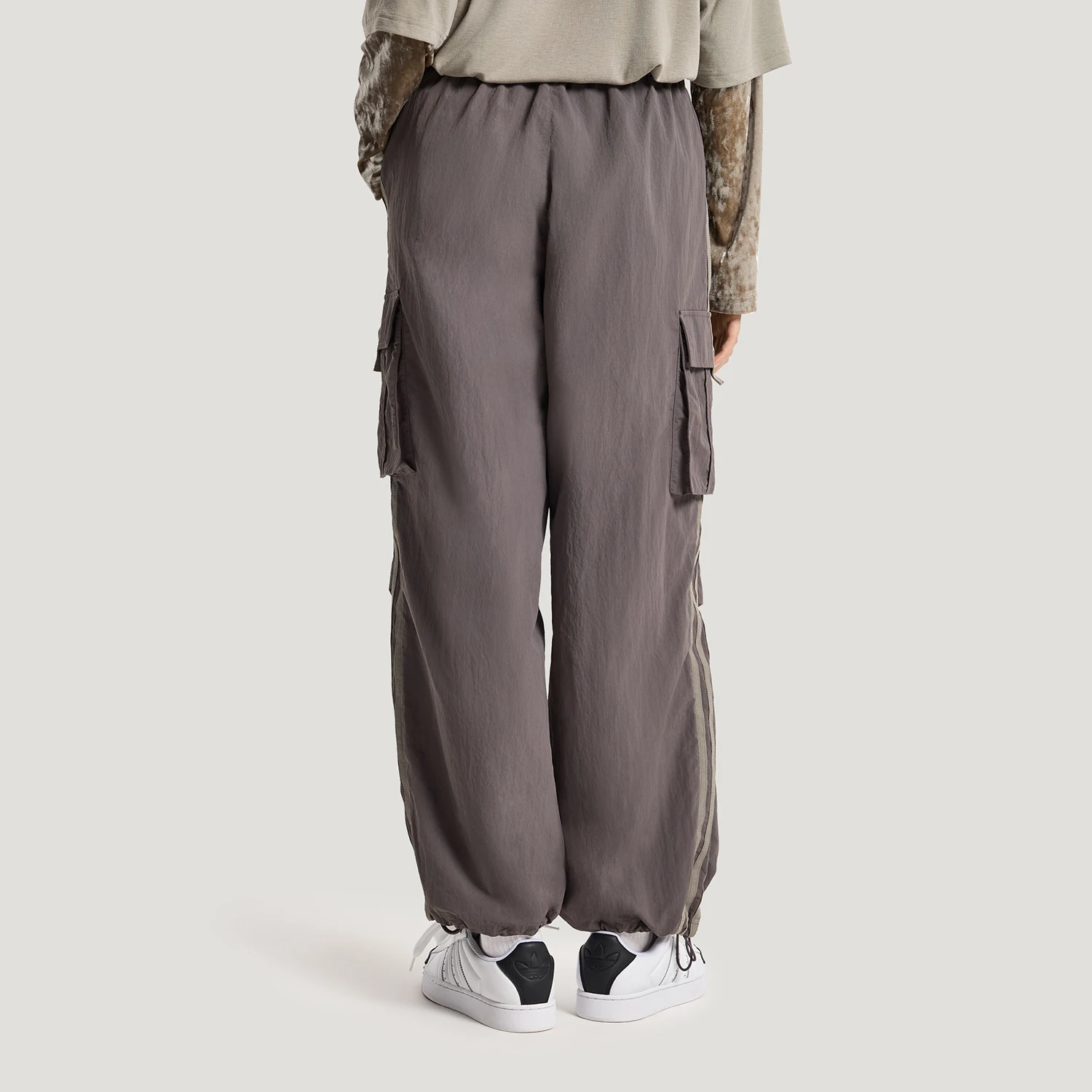 Adidas genuine clover new women's gray brown street sports pants KV6897