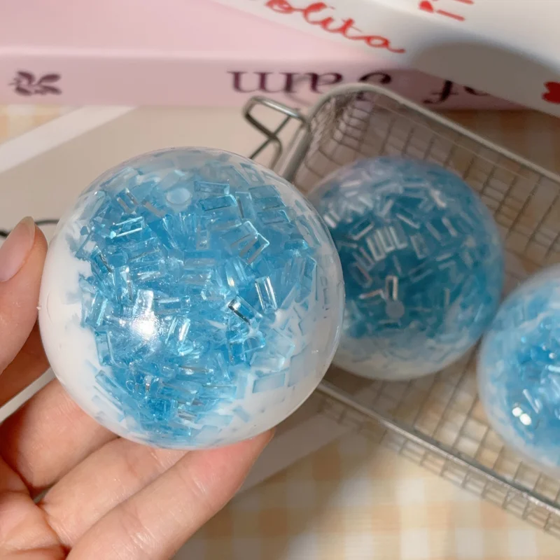 Glacier Blue Squishy Ball – Weiches Slow-Rebound-Spielzeug lindert Stress für Erwachsene/Kinder, verbessert den Fokus, Schulbelohnungsgeschenk