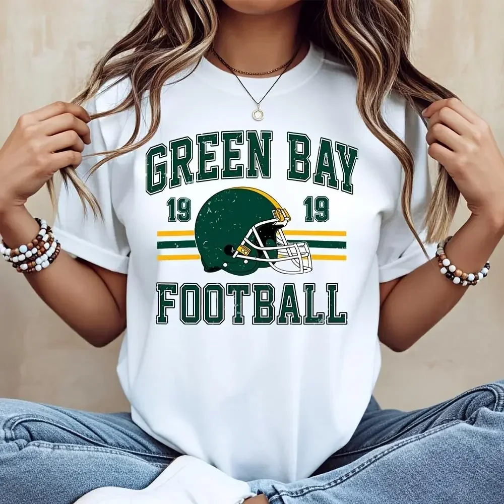Green Bay Football 1919 Helmet Vintage Print T-Shirt, Retro American Sports Fan Apparasual Daily Wear Game Day Outfit