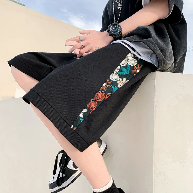 Vintage Embroidered Floral Shorts Men\'s Summer Casual Five-part Pants Hip-hop Male Bottoms Large Size Sports Short Pants