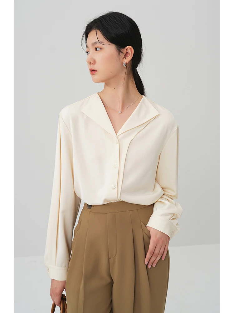 

ZIQIAO Asymmetrical Lapel Design Spring Shirt for Women 2024 New Style French Commuter Early Spring Top Shirts for Female