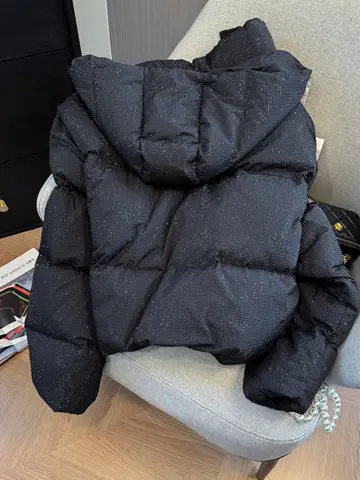 Winter Women's Black Down Coats Luxury Starry Sky Sparkling Hot Diamond Design Thickened Hooded Puffer Jackets Warm Windbreak