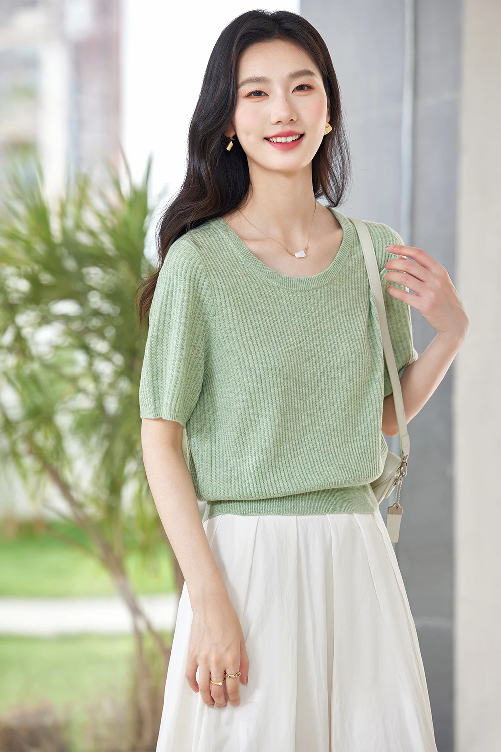 VIMLY Summer Women Cooling Knitted Short Sleeve T-Shirts Simple Casual Round Neck Pullovers Breathable Cropped Versatile Tops