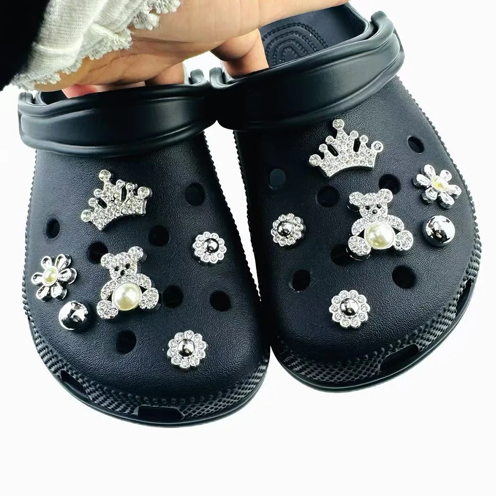12PCS Shoe Charms Set Silver Crown Diamond Pearl Bear Shoe Decorations Buckle for Sandals Clogs DIY Accessories Gifts