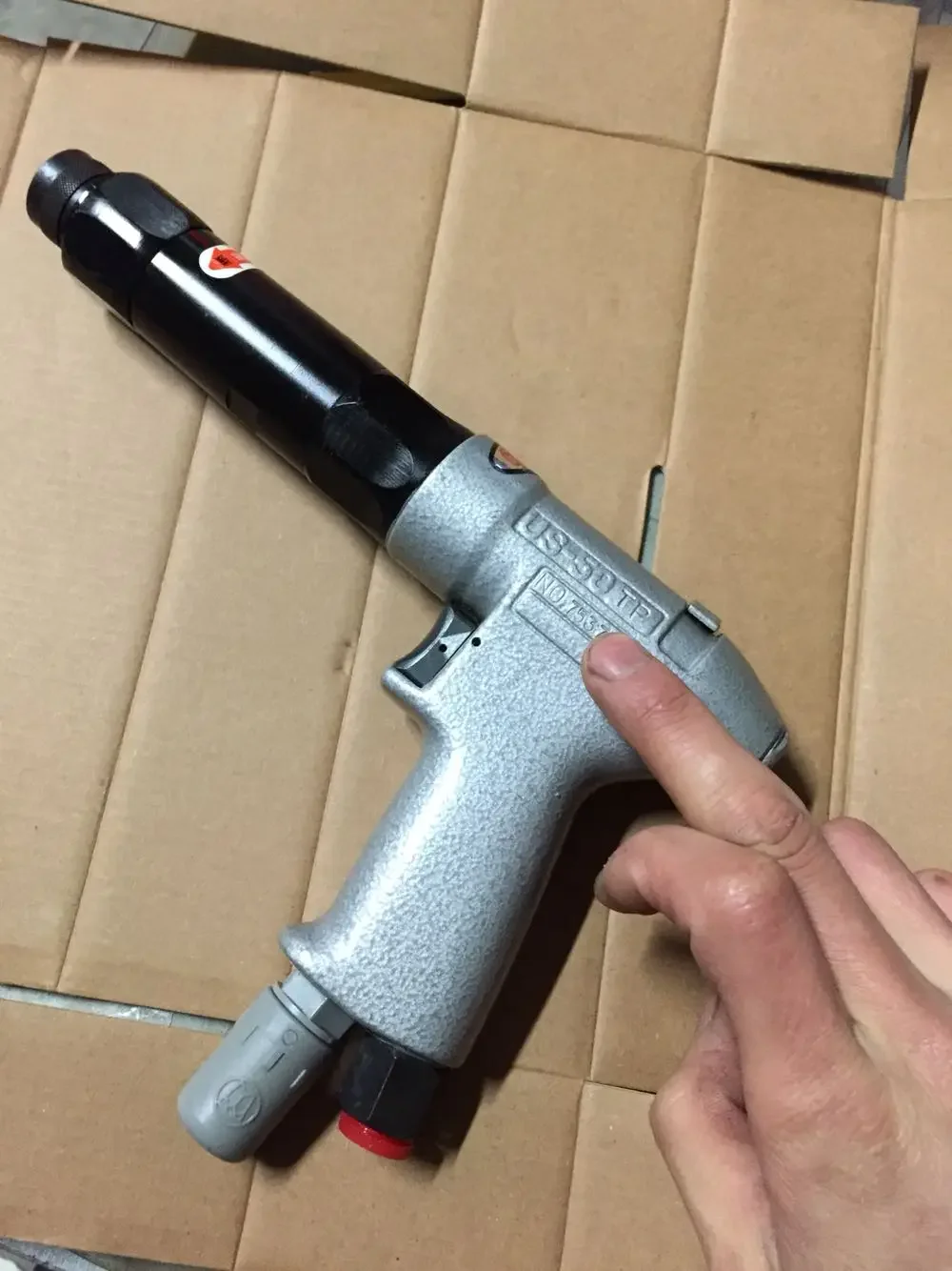 

Guasheng URYU Pneumatic Tool Screwdriver US-50TP Fixed Torque Screwdriver US-LT30A-11 US-LT50B-05