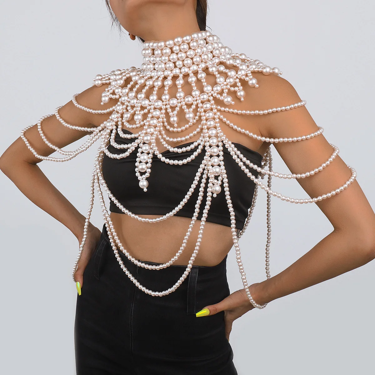 Pearl Shawl Tribal Wind Hollow Woven Sexy Tassels Body Chain Woman Pearl Bra Body Chain Waist Chain Wedding Dress Accessories